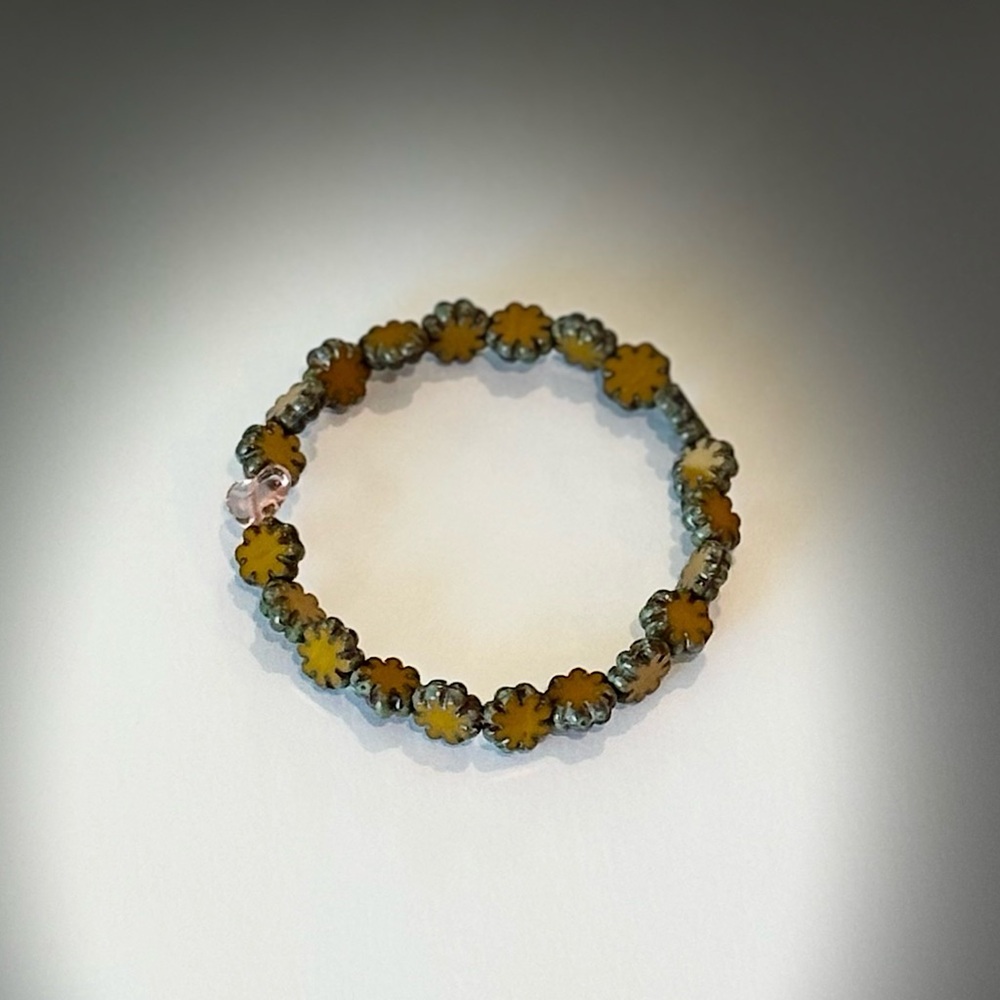 Sabika yellow flower stretch bracelet